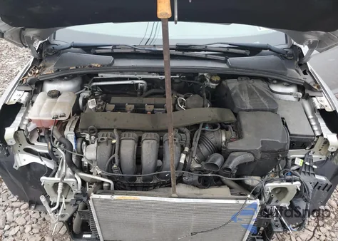 2014 Ford Focus S z USA, uszkodzony, nr VIN 1FADP3E2XEL274407